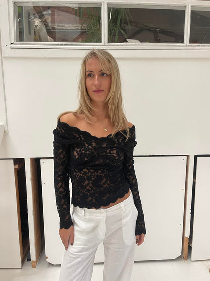 Bodil long sleeve lace blouse - Black
