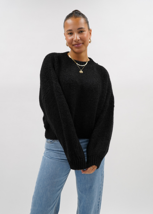 Knitted sweater black (tall)