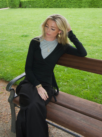 Hekla blouse with tie - Black