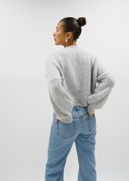 Knitted sweater light grey (tall)