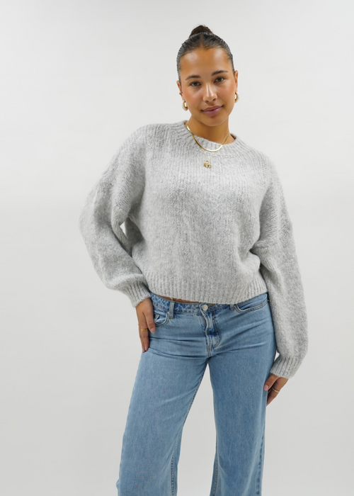 Knitted sweater light grey (tall)