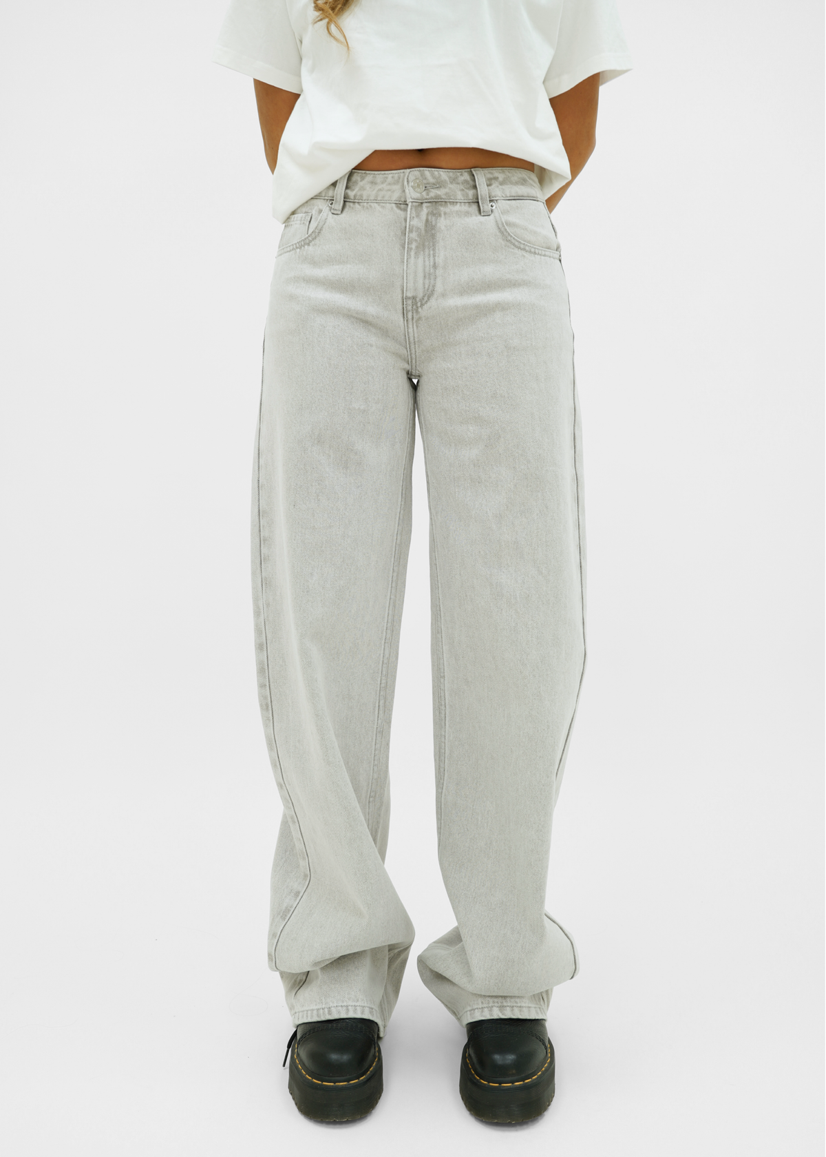 Mid waist super wide leg jeans light washed grey (tall)