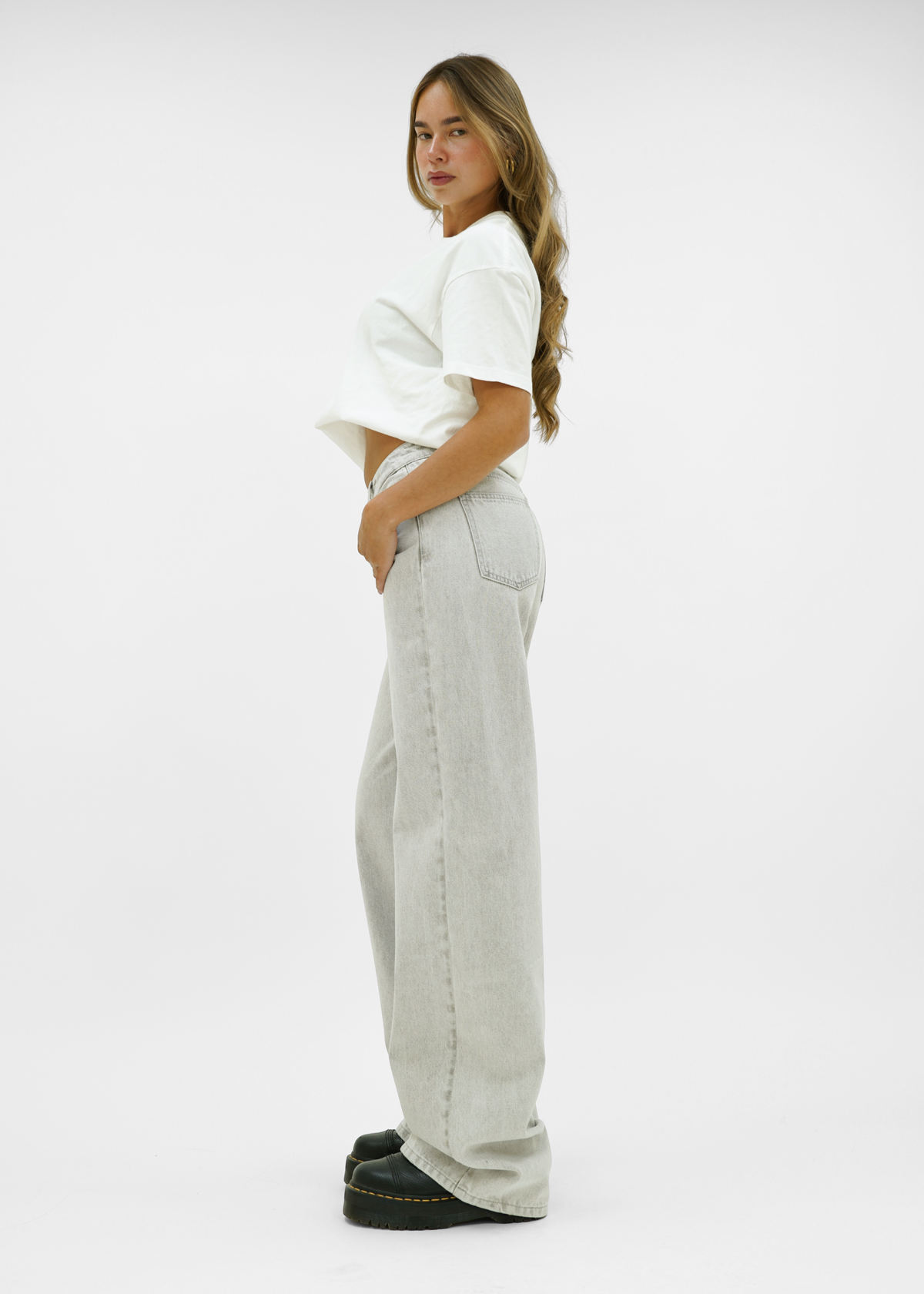 Mid waist super wide leg jeans light washed grey (tall)