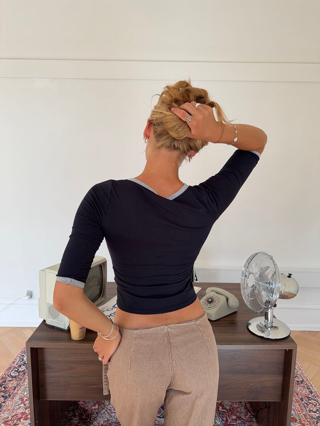 Theana blouse with three-quarter sleeves – Navy