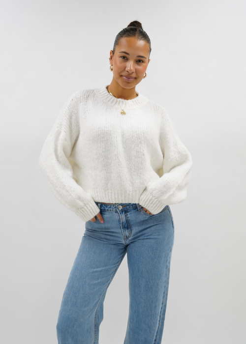 Knitted sweater off-white (tall)
