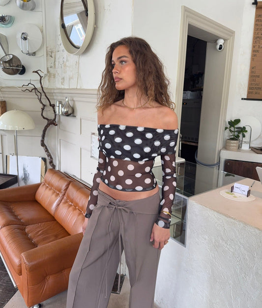Alba off shoulder top with polka dots – Black/white